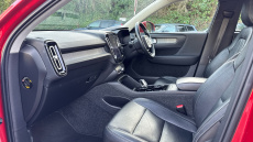 Volvo Xc40 2.0 B4P Inscription 5dr AWD Auto Petrol Estate